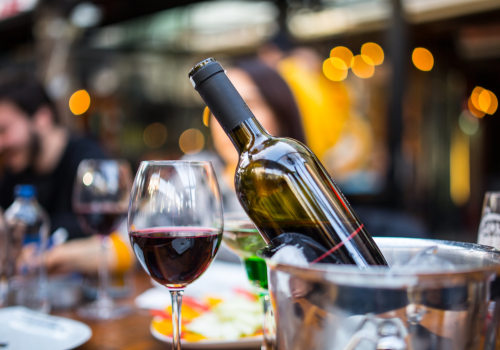 What to Look for in a Wine Bar