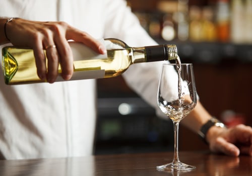 What White Wine to Order at a Bar: An Expert's Guide